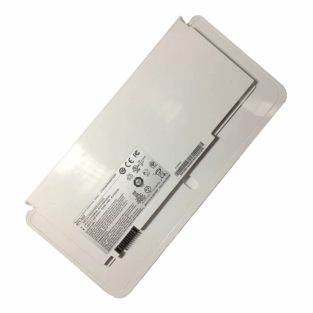 MSI BTY-S32 replacement battery on a white background